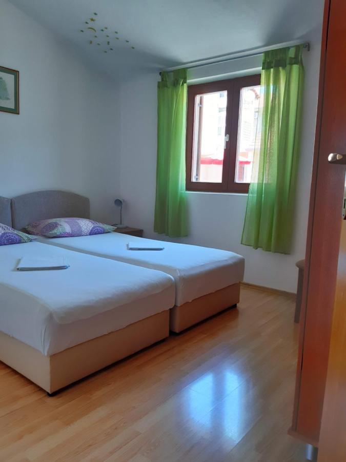 Apartments Nera Tisno Exterior foto